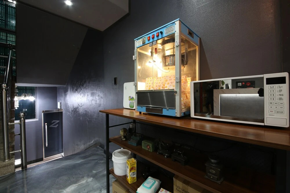 Lost City Z Hotel