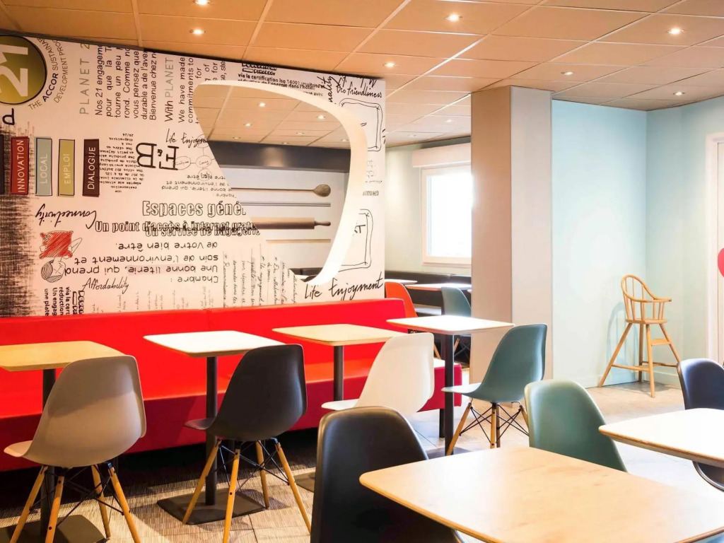 Ibis Orly Chevilly Tram 7