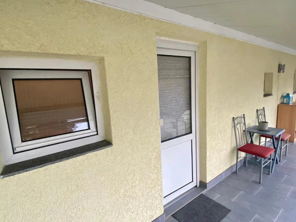 #2-Kliniknähe-1-Zimmer Apartment-Netflix-Küche-Bad