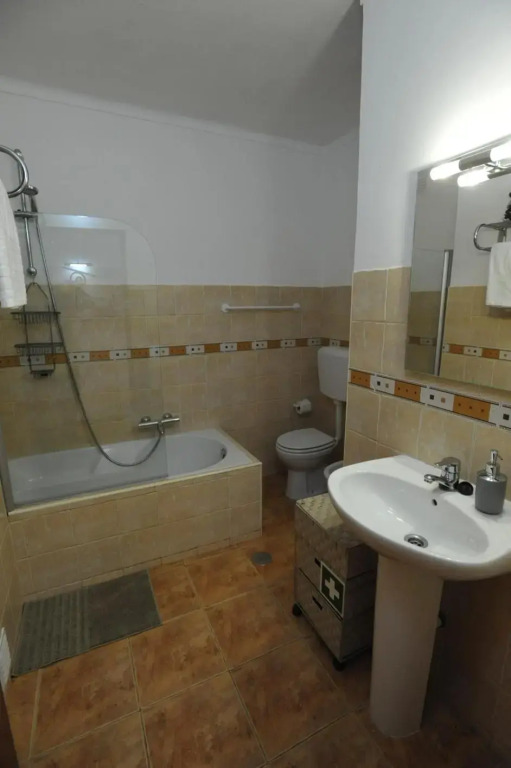 Lagos Central Apartments Ap 3