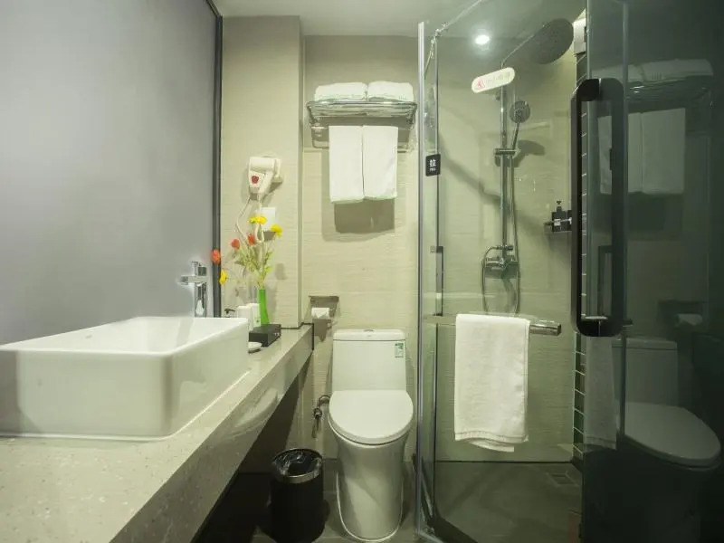 GreenTree Inn Express Hainan Haikou Haixiu Zhong Road