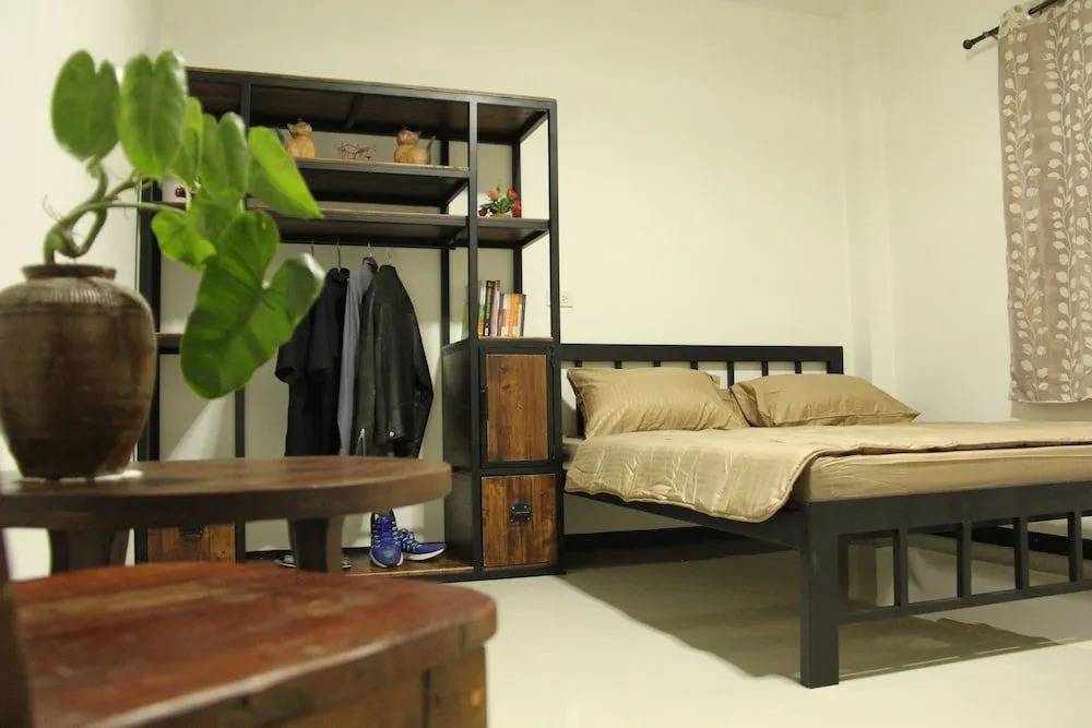 CalmPoshtel