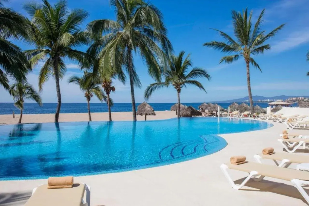 Отель Krystal Puerto Vallarta