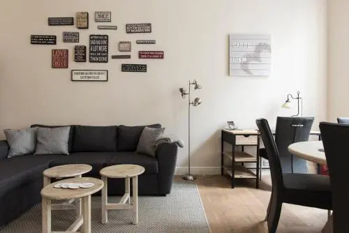 Cozy & Bright Apartment