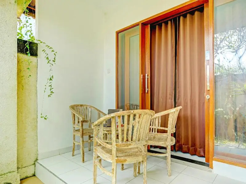 OYO 90337 Wiguna Homestay