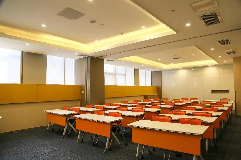 Holiday Inn Express Chengdu Jinniu by IHG