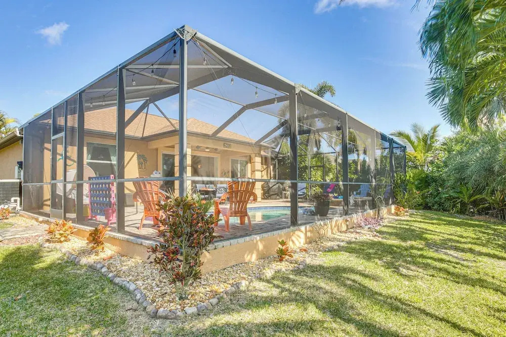 Saltwater Pool & Spa! Tropical Cape Coral Retreat