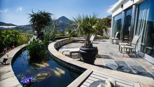 Casa Azure