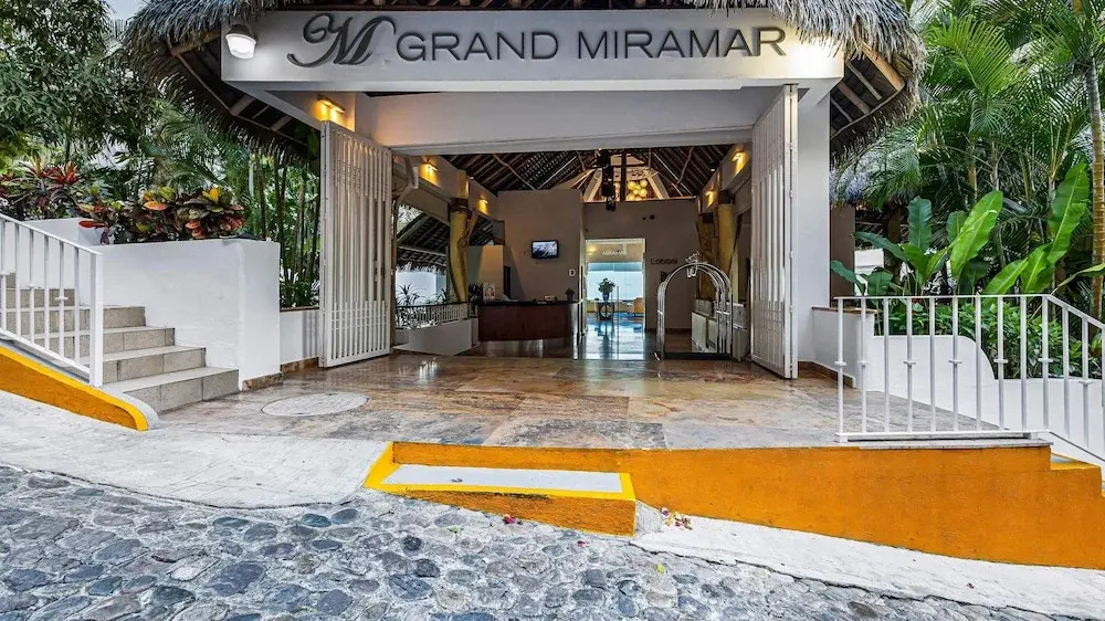 HOLT Grand Miramar Residences