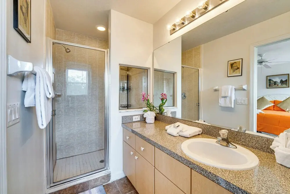 10 Mi to Wdw: Gated Townhome w/ Themed Rooms!