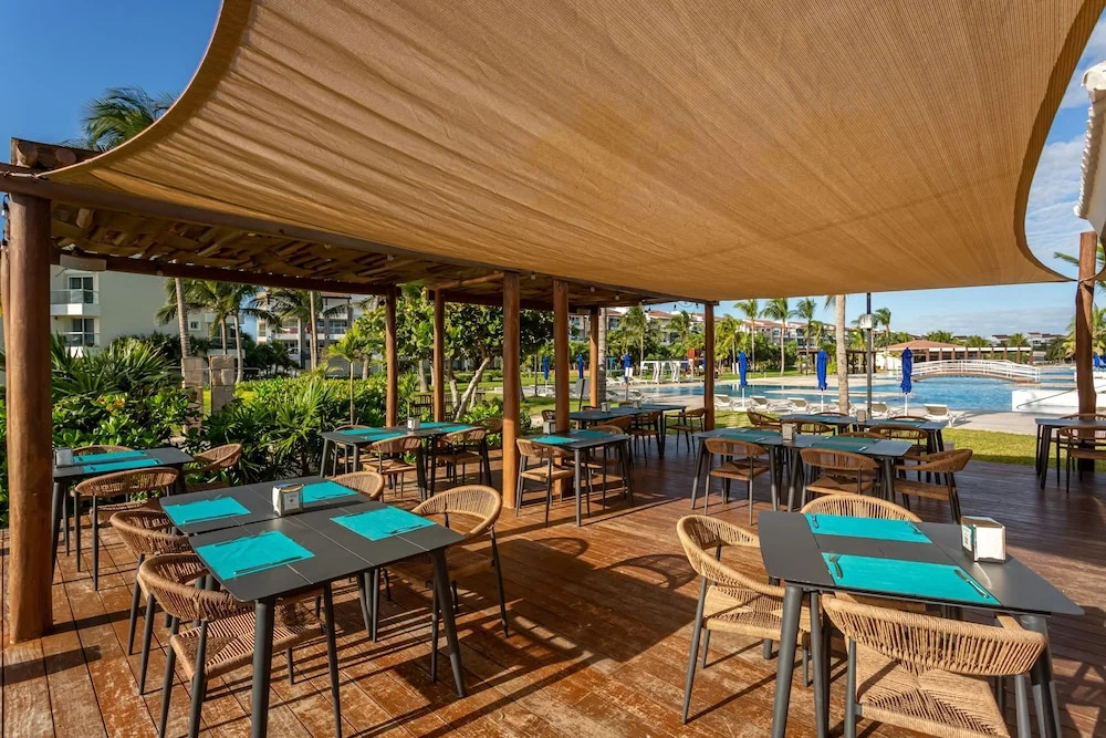 Casa Brisas 2 Bedroom Apts by RedAwning