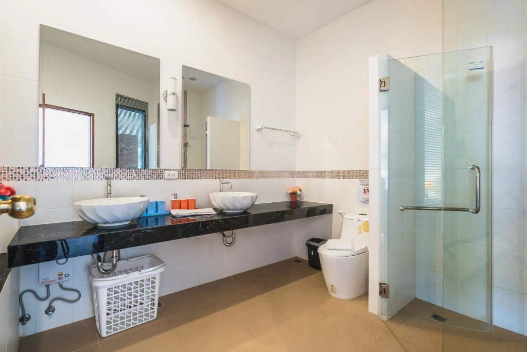 AP West 4 - Private pool in the heart of Kamala