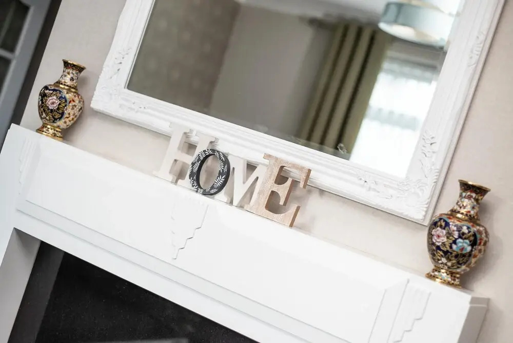 Gorgeous Modern 4 Bedroom House - Free Parking and Netflix by WHA for Contractors Relocation