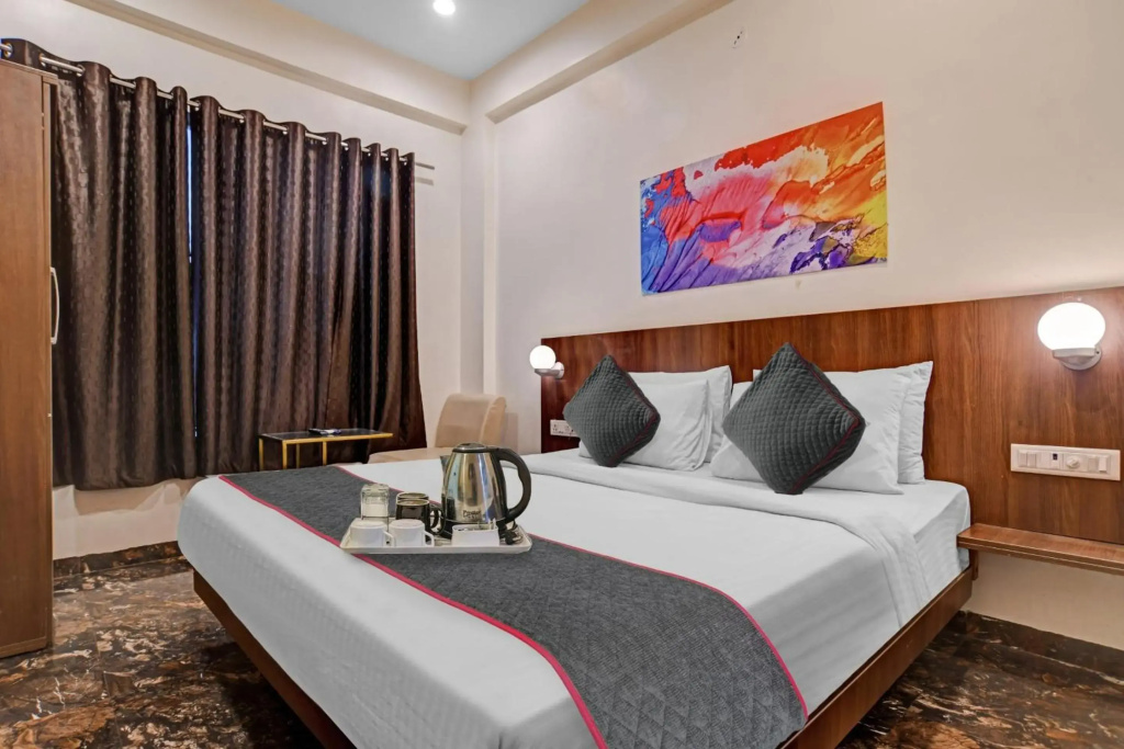 Super OYO Townhouse 931 Hotel Benchmark Vijay Nagar