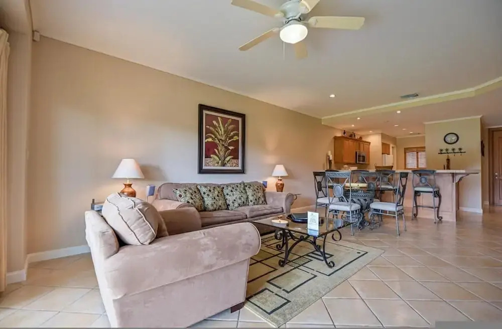 CR Luxury Del Mar 5H 2 Bdrm