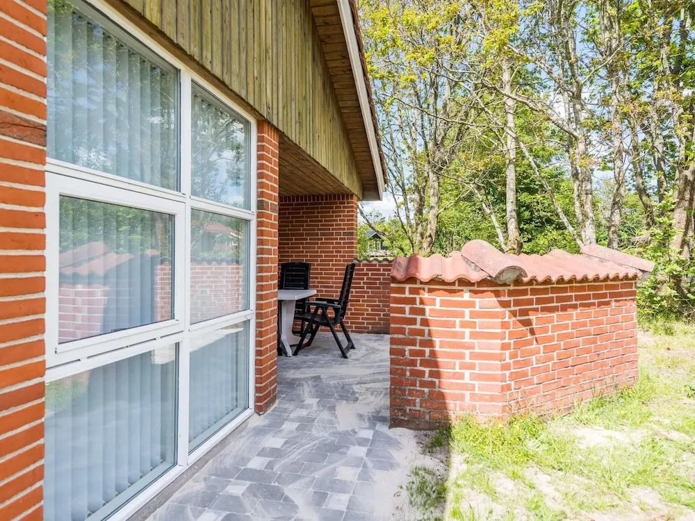6 Person Holiday Home in Oksbol