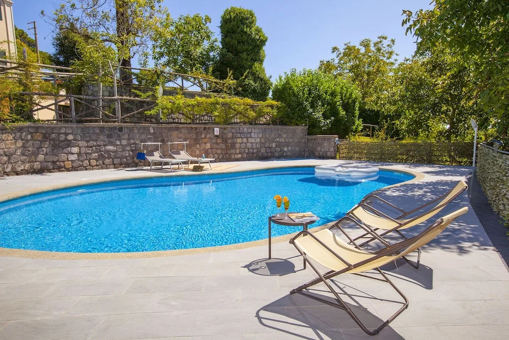 Amore Rentals - Villa Il Noce