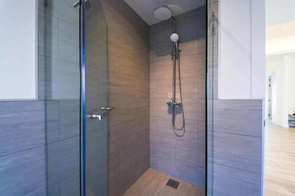 New Modern 3 Bedroom Villa - MB35