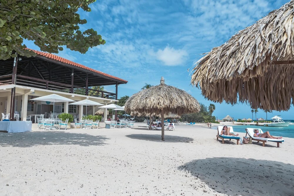 Moomba B&B Ocean Front Hostal