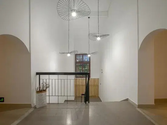 Listen Hostel