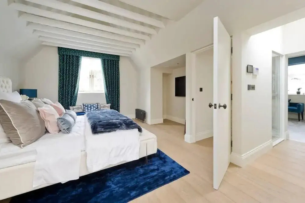 5 Bed House w/ Indoor Pool, Sauna & Private Garden - Fulham
