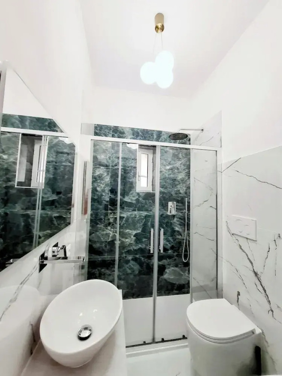 Rhome Sweet Rhome Suite