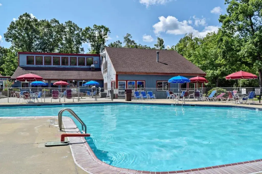 Williamsburg Camping Resort One Bedroom Cabin 3
