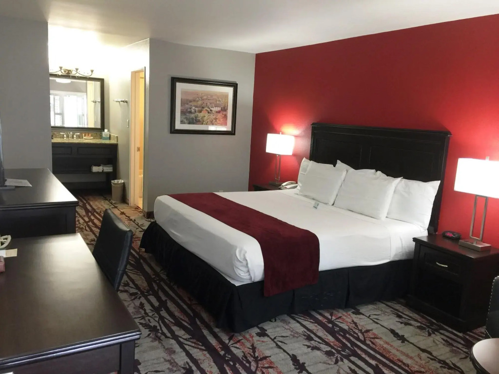 Laguna Hills Lodge-Irvine Spectrum