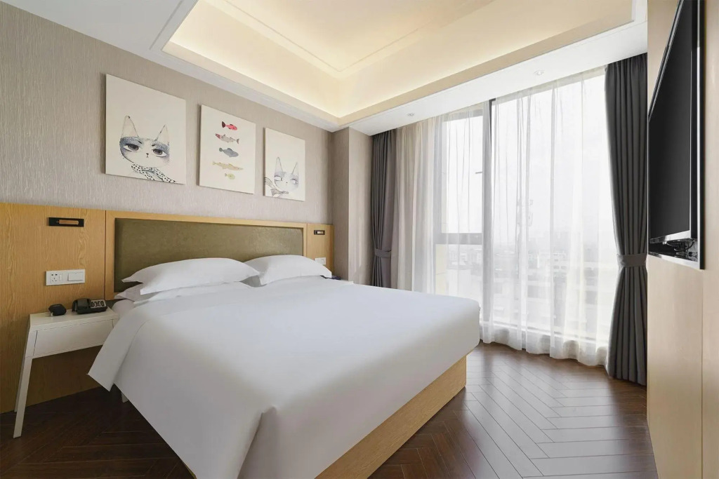 the Zan Hotel (Jinhua Jiangnan Yintai Administrative Service Center)