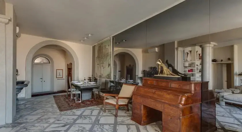 Prometeo Halldis Apartments