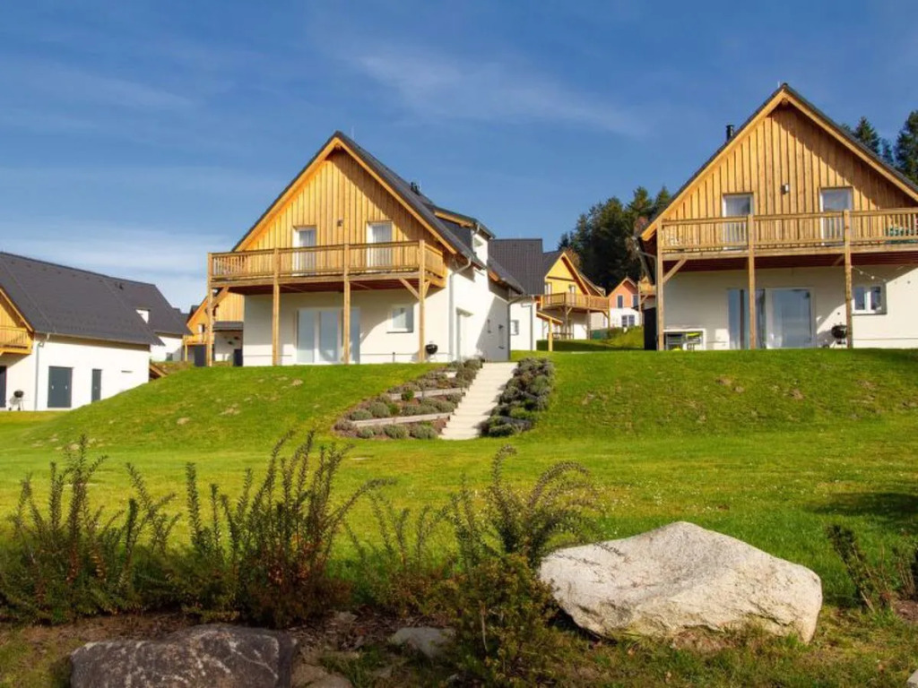 Lakeside Village 32920