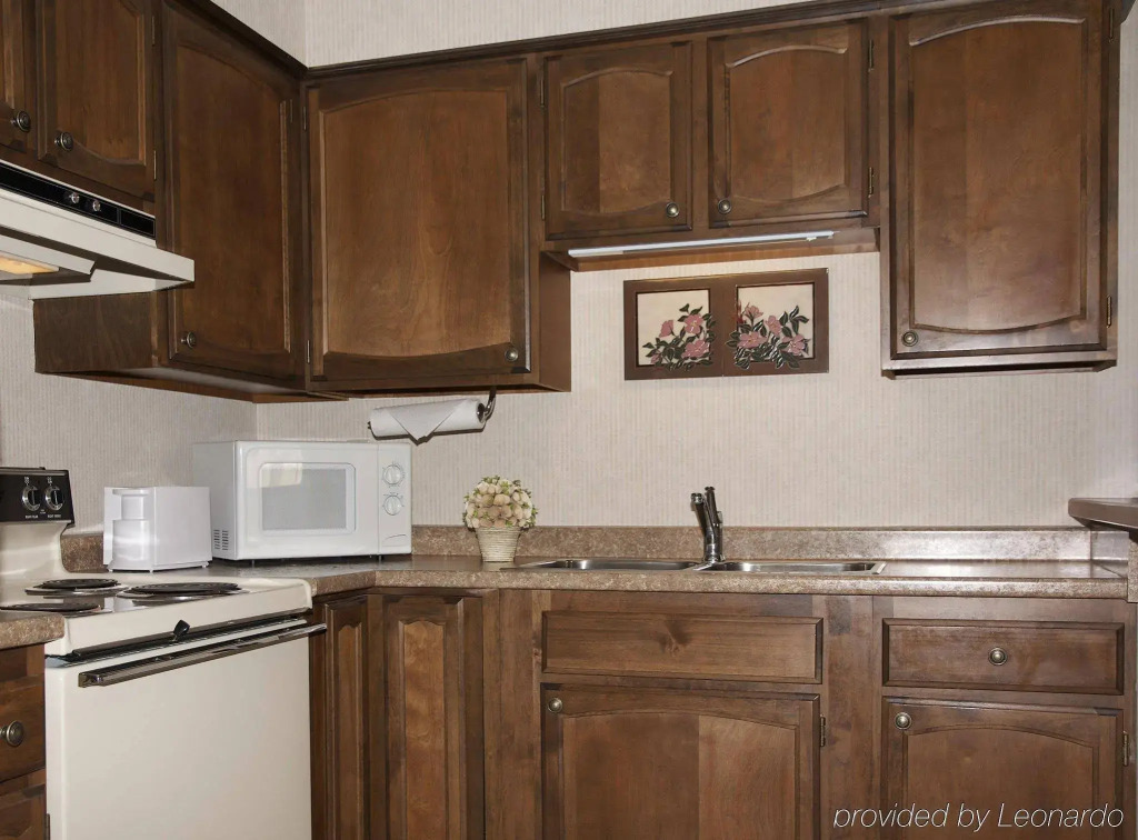 Sophie Station Suites