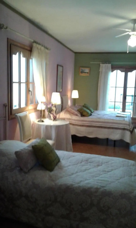 Casa Roble B&B