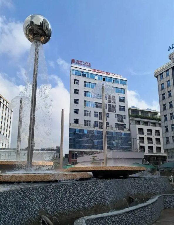 Tilman Hotel