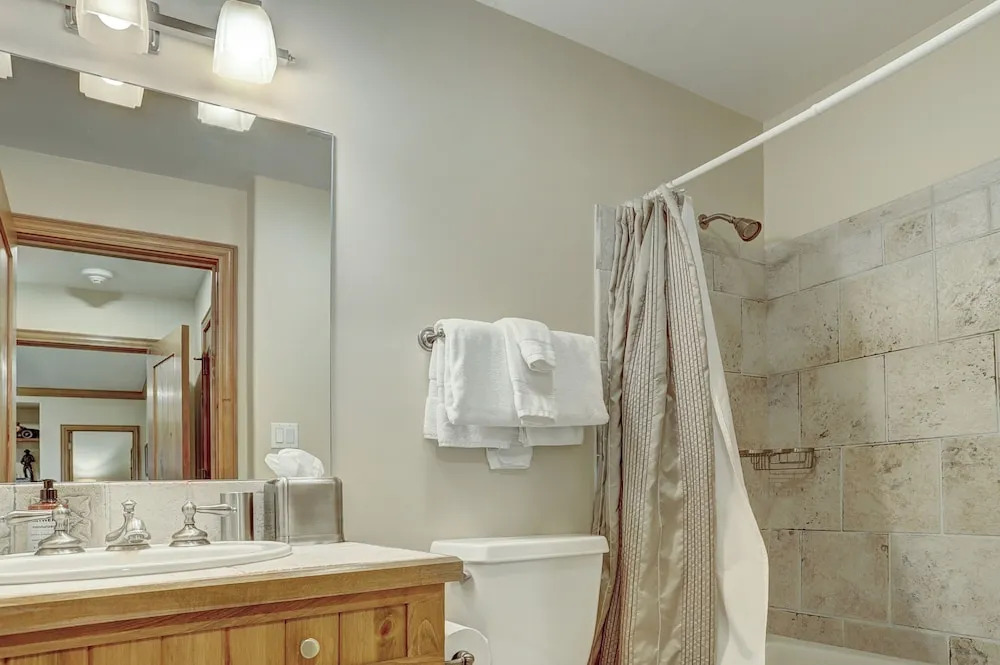 Luxurious 2 Bd With Lift View In Beaver Creek 2 Bedroom Condo by RedAwning