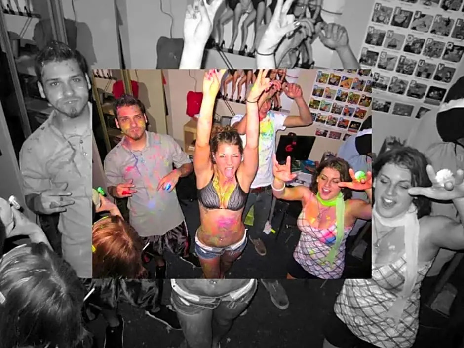 Youth Open Mind Under 40 - libertine fkk for an exciting stay - we are looking for volunteers