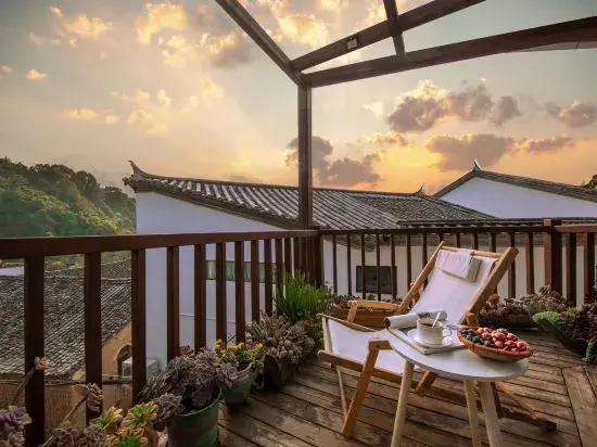 Rulai Yunshui Inn
