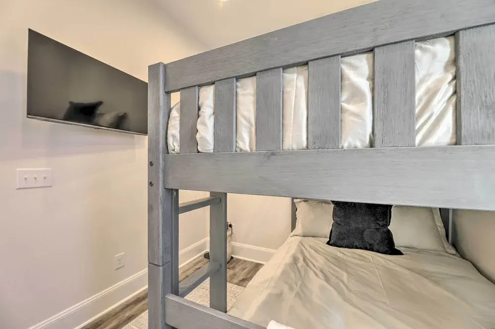 The Beaufort Flat Near Downtown & Waterfront!