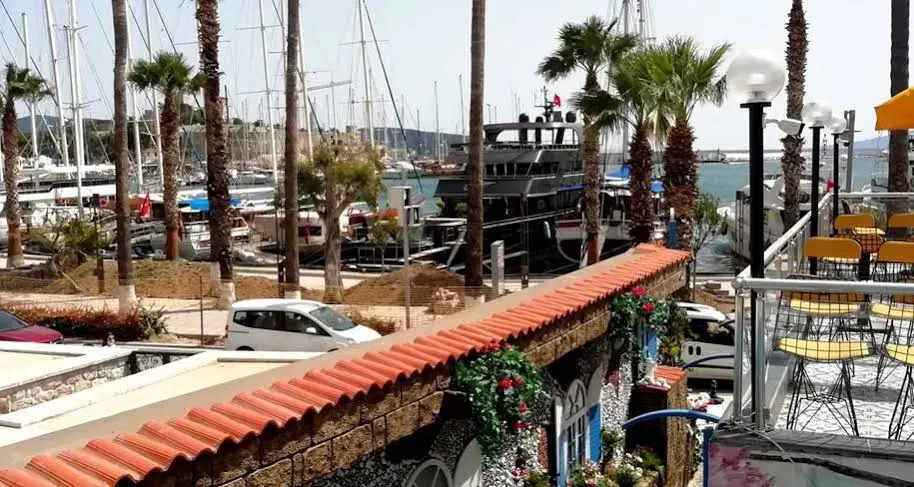 Double Inn Mari̇na Hotel