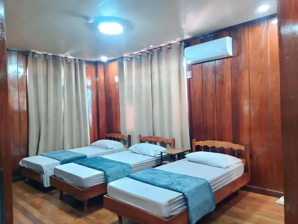 Topaz Bed & Breakfast Hotel