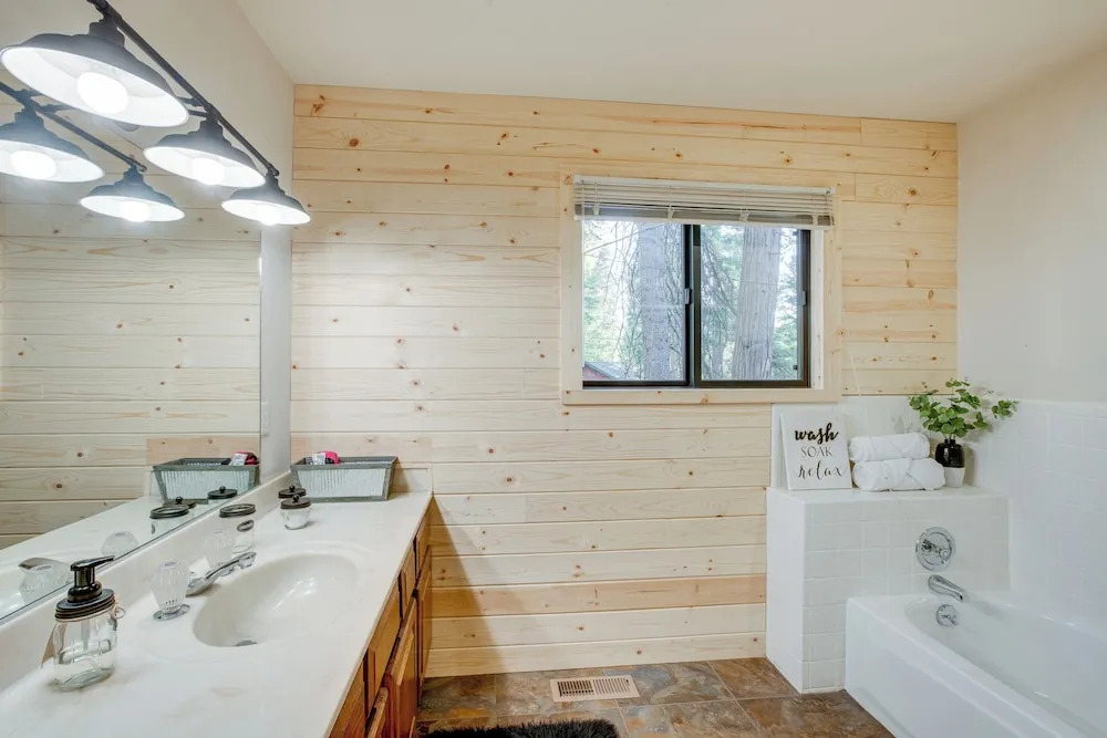 Arnold Cabin Near Calaveras Big Trees State Park!