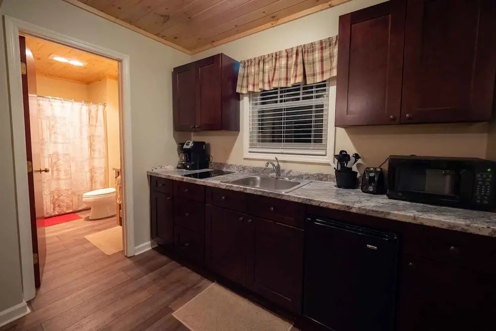 The Snowshoe Lodge