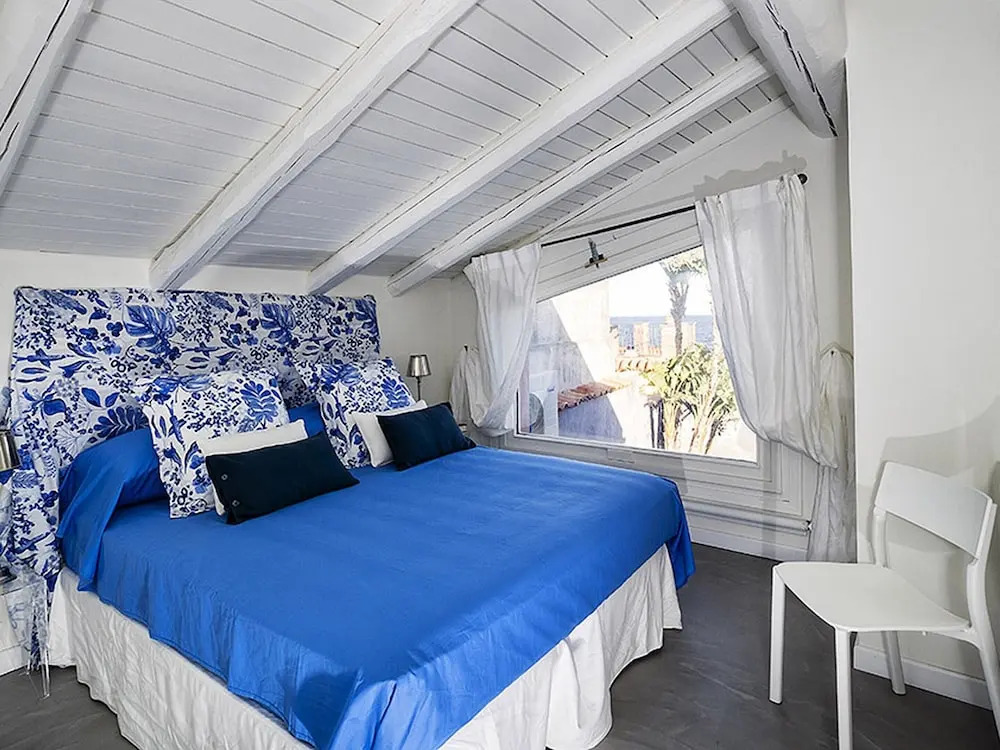 Luxurious Holiday Home in Acireale with Hot Tub