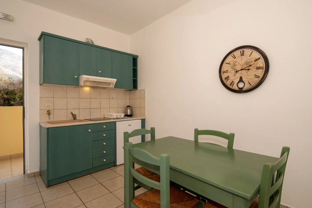 Elpis Studio Apartments
