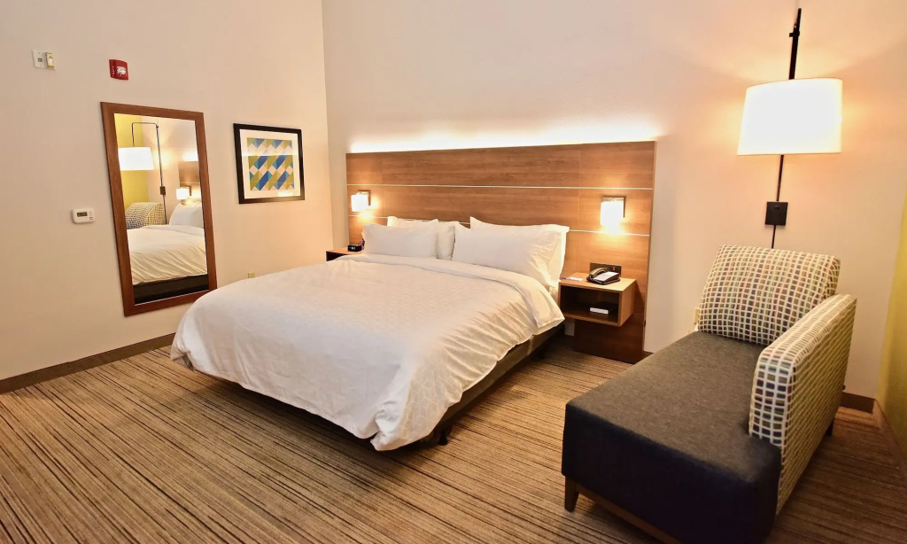 Holiday Inn Express & Suites Perryville by IHG