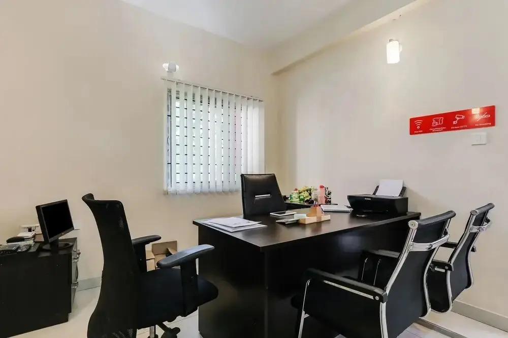 Nakshatra Comforts by OYO Rooms