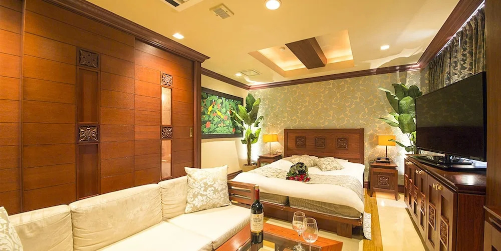 Qt HOTEL - Adults Only