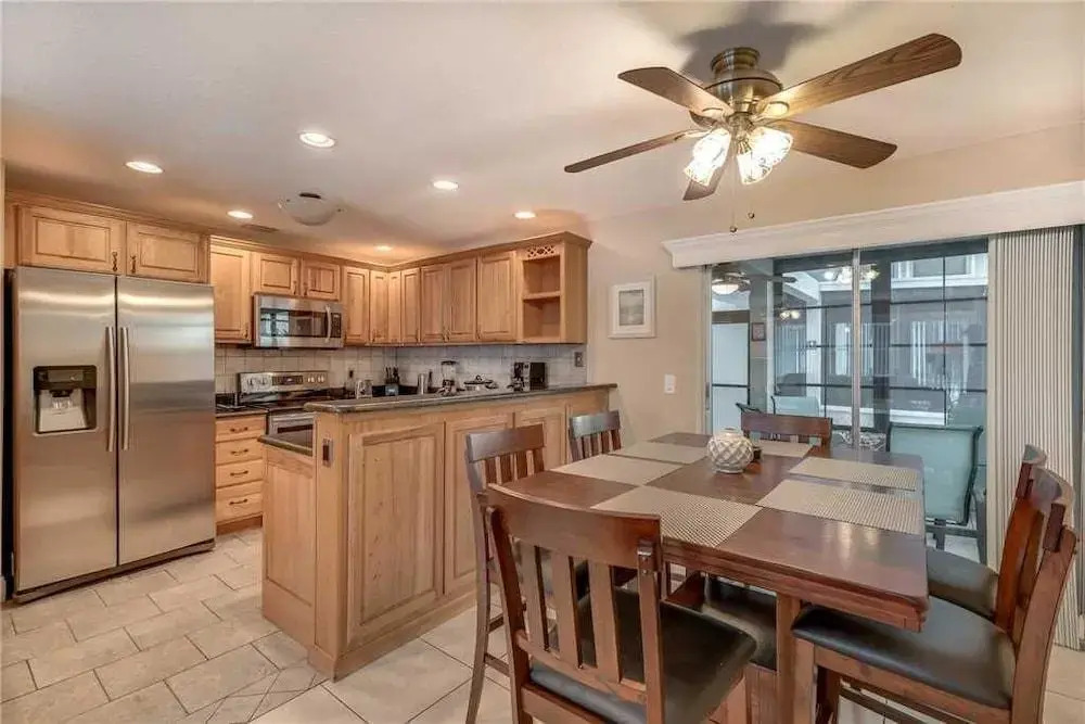 Madeira Beach Yacht Club 343H by Distinctive Beach Rentals