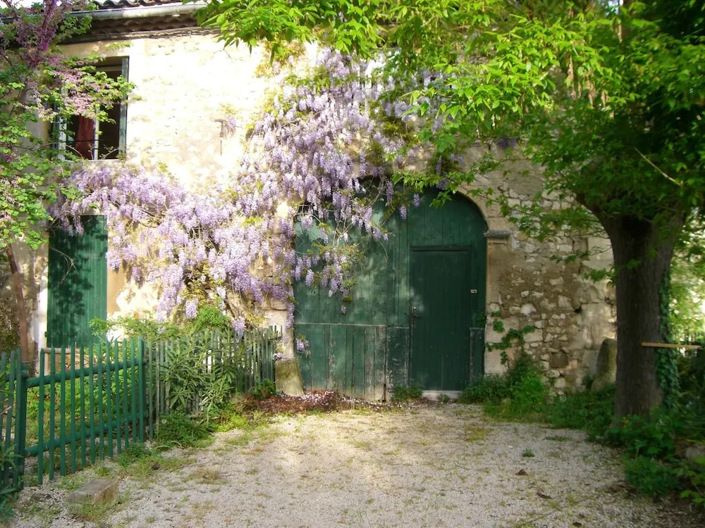 House With 3 Bedrooms in Noves, With Furnished Terrace and Wifi - 80 k