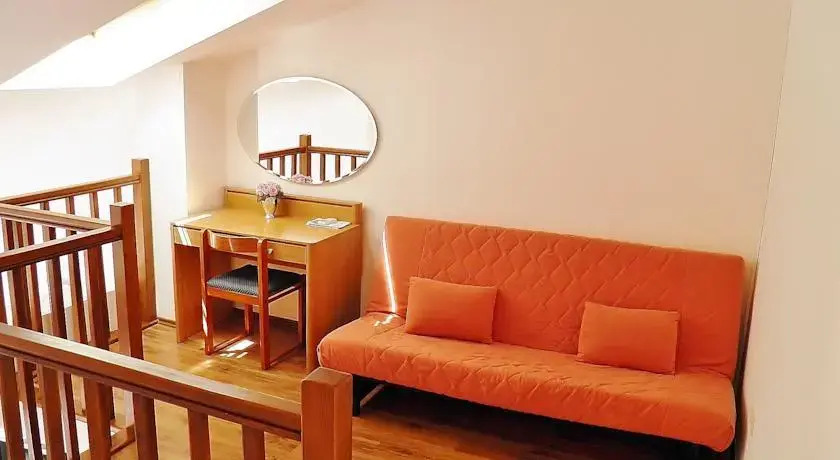 Apartments Leverić 230